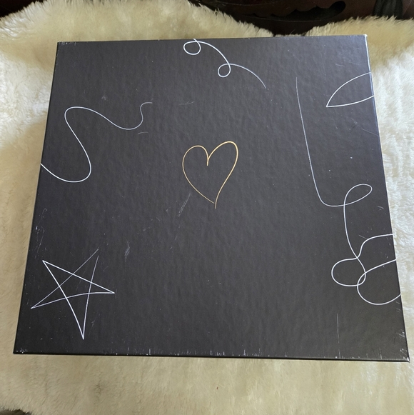 No. 7 Ultimate Skincare Set - Picture 2 of 6